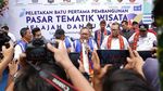 Kunjungi Danau Ranau, Zulhas Disambut Prosesi Adat Lampung Barat