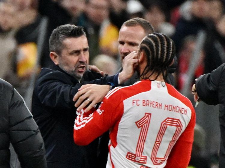 Foto: Muka Sane Dihantam Pelatih Tim Lawan Saat Bayern Vs Union Berlin
