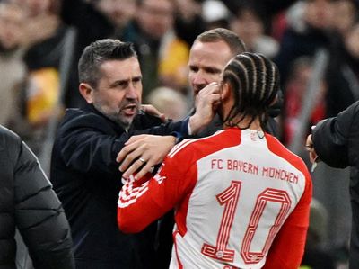 Foto: Muka Sane Dihantam Pelatih Tim Lawan Saat Bayern Vs Union Berlin