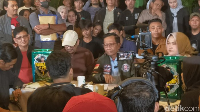 Mahfud Md di Tabrak Prof Bandar Lampung.