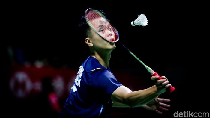 Anthony Ginting melakoni pertandingan babak 16 besar nomor tunggal putra di Court 1 Istora Gelora Bung Karno, Kamis (25/1/2024) sore WIB.
