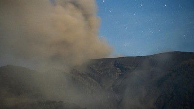 Hati-hati! Siaga Darurat Marapi Diperpanjang 1 Bulan