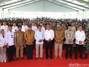 Mentan Amran Gelontorkan Bantuan Pertanian Rp 190 Miliar untuk NTB