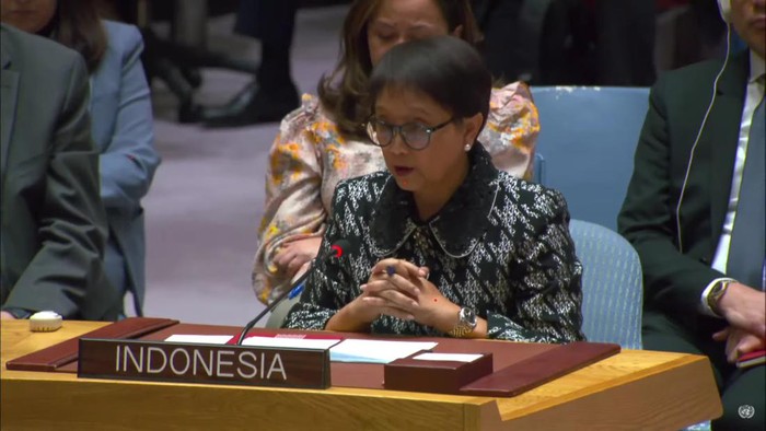 Menteri Luar Negeri RI (Menlu RI) Retno Marsudi
