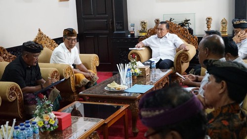 Ngaben Kusa Prenawa di Gilimanuk Libatkan Desa Adat Se-Kecamatan Melaya