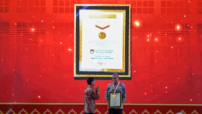 KPU Raih Rekor MURI Usai Lantik 5,7 Juta Anggota KPPS Serentak Se-Indonesia