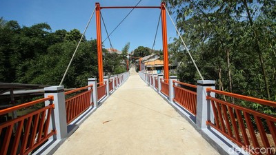 Penampakan Jembatan Gantung Parung Serab Depok Usai Direnovasi