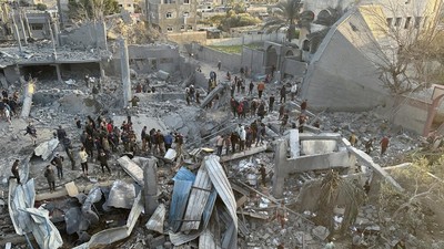 Lagi, Masjid Bersejarah di Gaza Hancur Dibombardir Israel