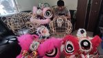 Perajin Kepala Barongsai di Sidoarjo Kebanjiran Pesanan Jelang Imlek