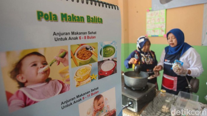 Dalam rangka memperingati Hari Gizi Nasional (HGN), BKKBN menyelenggarakan demo masak makanan bergizi di Depok. Yuk lihat.