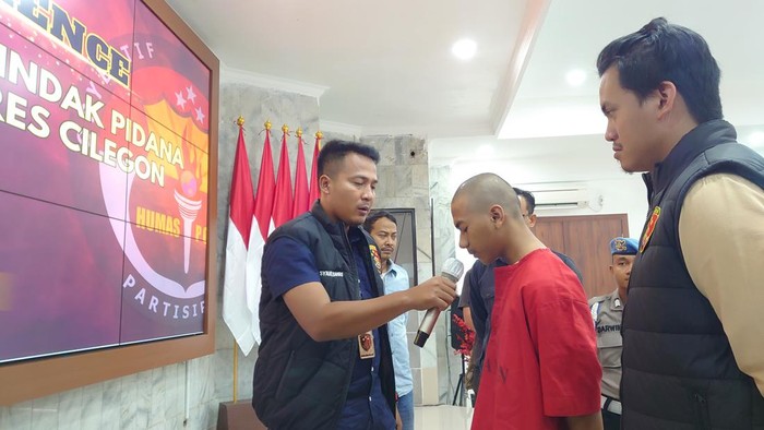 Polisi menangkap anggota geng motor di Cilegon, Banten. (M Iqbal/detikcom)