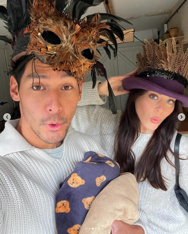 Berparas cantik, Sophie Lily memiliki rambut panjang dan mata berwarna abu-abu. Lily sendiri diketahui berasal dari London. Foto: Instagram/@richo_kyle