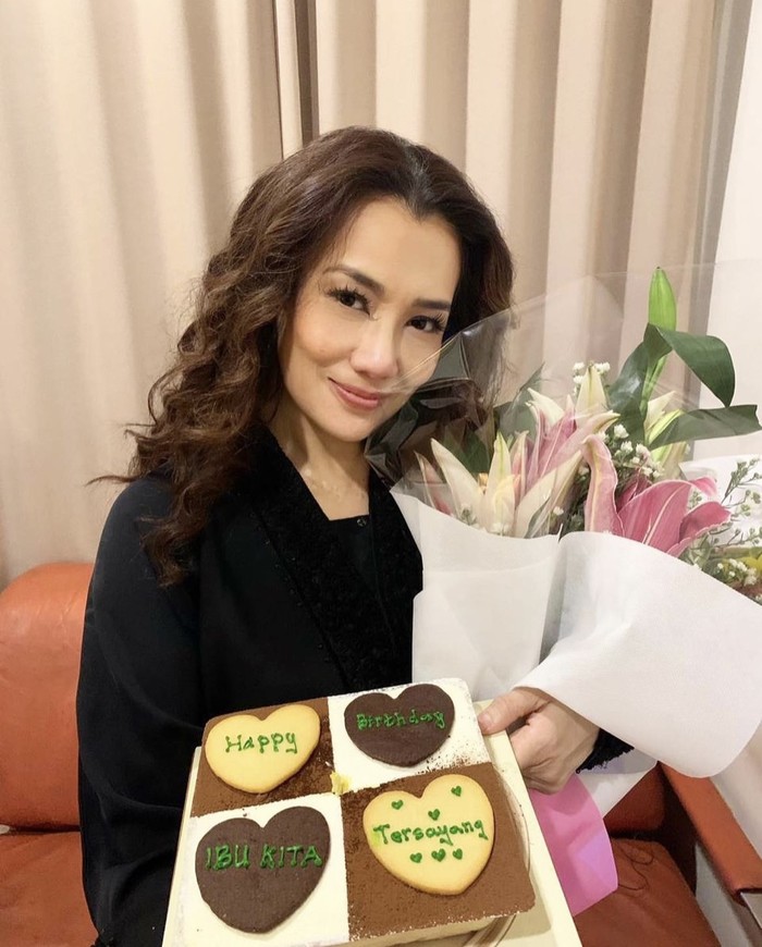 Seru! Reza Artamevia Pernah Ngopi di New York hingga Makan di Rumah Raffi Gigi Seru! Reza Artamevia Pernah Ngopi di New York hingga Makan di Rumah Raffi Gigi