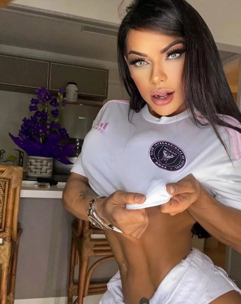 Suzy Cortez Suzy Cortez