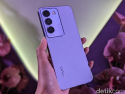 Pesona Mantap Vivo Y100 5G, Tampil Premium dan Elegan