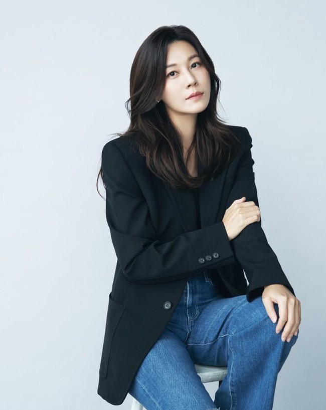 Kim Ha Neul berulang tahun ke-40 saat hamil anak pertama. Bintang drama Korea 18 Again itu dinikahi seorang pebisnis. Foto: Instagram