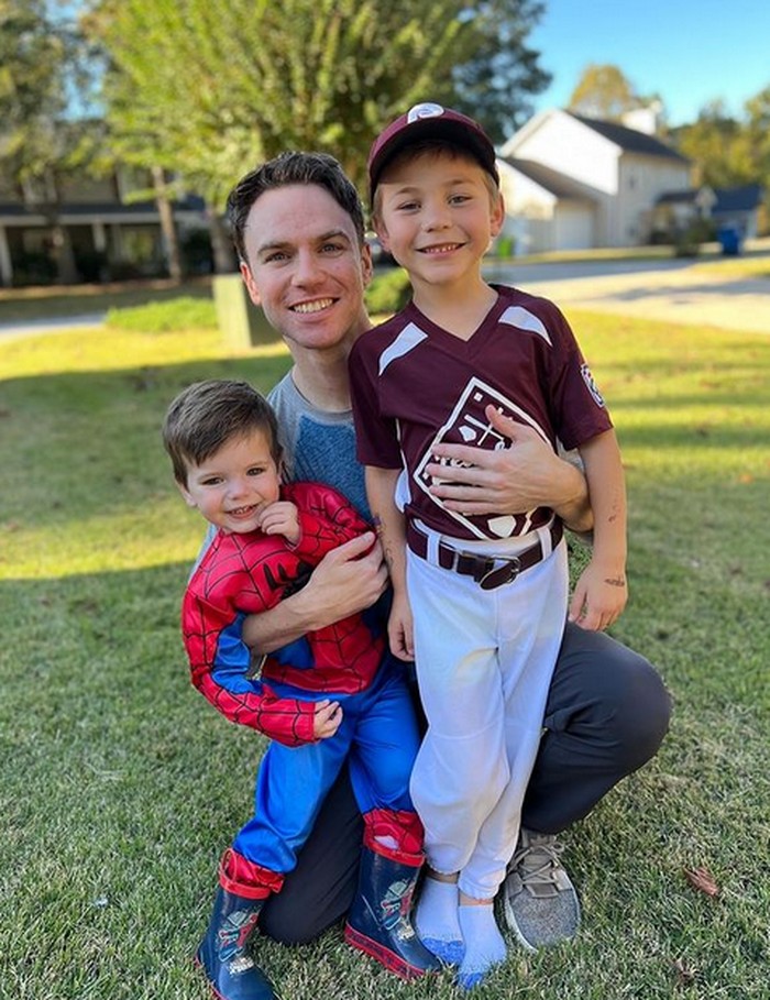 Dylon Stone-Miller, pendonor sperma dengan anak biologisnya