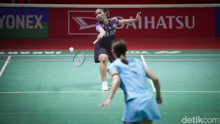 Ekspresi Gregoria Tersingkir dari Indonesia Masters 2024 Gregoria Mariska Tunjung tersingkir di perempatfinal Indonesia Masters 2024. Gregoria dijegal eks ratu bulutangkis Nozomi Okuhara usai kalah dua gim langsung.