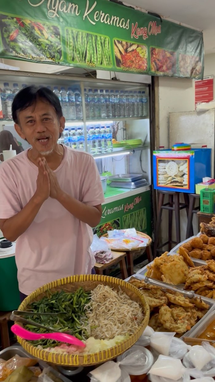 Epy Kusnandar Jualan Ayam Keramas hingga Sambal Dadak yang Pedas! Epy Kusnandar Jualan Ayam Keramas hingga Sambal Dadak yang Pedas!