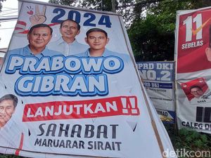 Gak Bahaya Tah, Ada Foto Jokowi di Baliho dukung Prabowo-Gibran