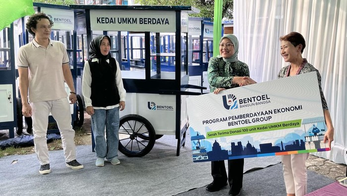 Guna mendukung dan mendorong perkembangan Usaha Mikro, Kecil, dan Menengah (UMKM) di Indonesia, Bentoel Group menyalurkan 100 unit Kedai UMKM Berdaya ke  pelaku UMKM di Jabodetabek dan Jawa Timur.