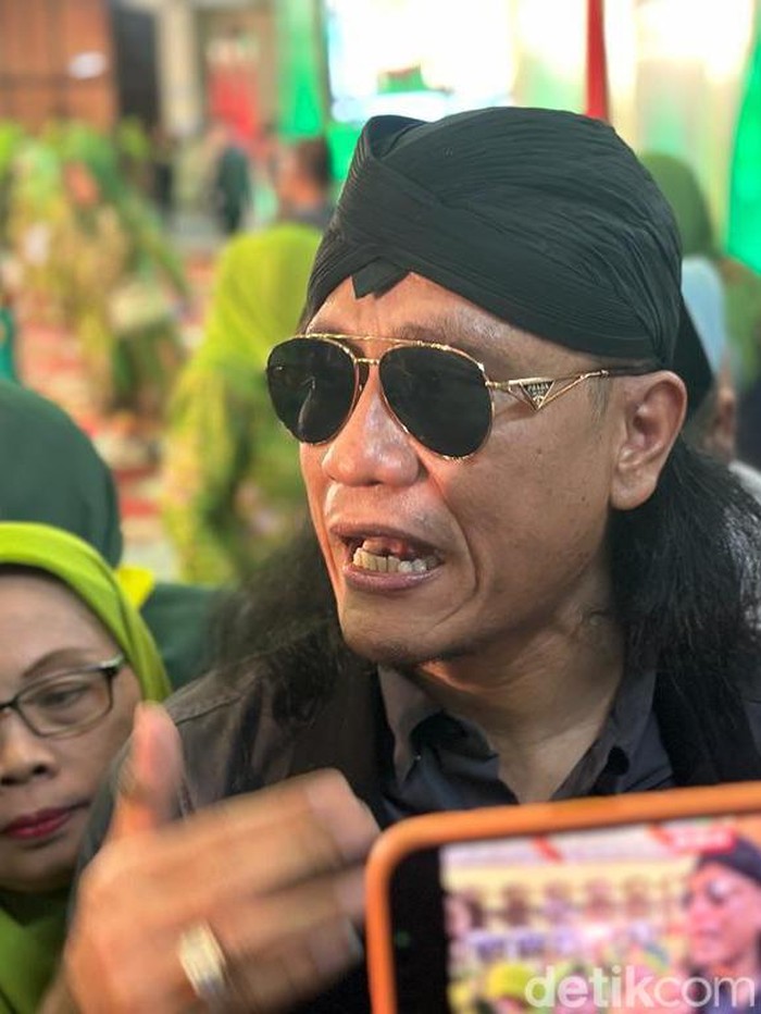 Dai kondang Miftah Maulana Habiburokhman atau Gus Miftah buka suara soal pernyataan Presiden Joko Widodo (Jokowi) yang menyebut presiden boleh memihak atau berkampanye.
