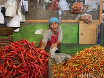 Beras dan Cabai Rawit Penyumbang Inflasi Terbesar di Jatim Juli 2024