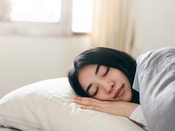 Makan Camilan Manis Ini Sebelum Tidur Bisa Bantu Kamu Terlelap Semalaman