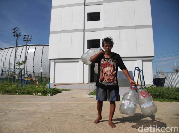 Penerobos Kampung Susun Bayam Menagih Keadilan