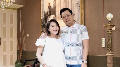 Serunya Kiki Amalia Kulineran dan Jajan Es Krim Durian Bareng Suami