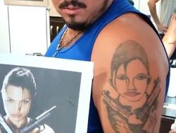 Kocak! Niat Mau Keren Malah Amburadul Gambar Tato-nya