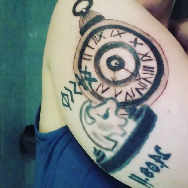 Kocak! Niat Mau Keren Malah Amburadul Gambar Tato-nya