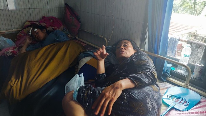 Korban Selamat Truk Terguling di Cipongkor