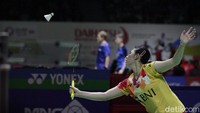 Jille/Seinen mencoba mengejar dan sempat menipiskan selisih jadi satu poin di 14-15, yang kemudian direspons Lanny/Ribka dengan empat poin berturut-turut. Dengan tenang, Lanny/Ribka kemudian menuntaskan perlawanan 21-16. 