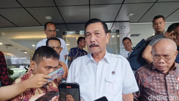 Jokowi Teken Keppres, Luhut Jadi Ketua Dewan Sumber Daya Air Nasional