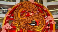 Dalam kepercayaan masyarakat Tionghoa, tahun 2024 ditetapkan sebagai Tahun Naga Kayu. 