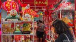 Merah Merona Pusat Perbelanjaan Jelang Imlek