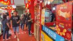 Merah Merona Pusat Perbelanjaan Jelang Imlek