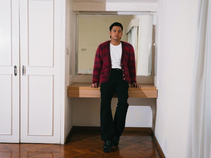 Nadhif Basalamah rilis lagu Tiba-tiba Jumat Lagi.