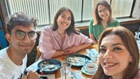 Momen kuliner Najwa Shihab juga kerap dibagikan langsung melalui unggahan di Instagram. Beberapa di antaranya momen kuliner di Melbourne. Foto: Instagram @najwashihab