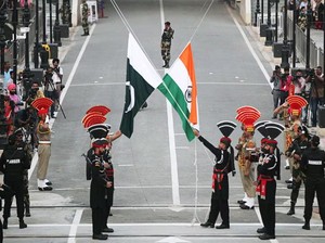 Tegang! Kapal Angkatan Laut India-Pakistan Tabrakan di Laut Arab