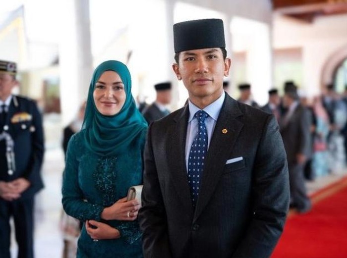 Gaya Anisha Rosnah Berhijab