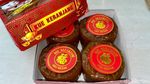 Pedagang Kue Keranjang di Surabaya Banjir Pesanan Jelang Imlek