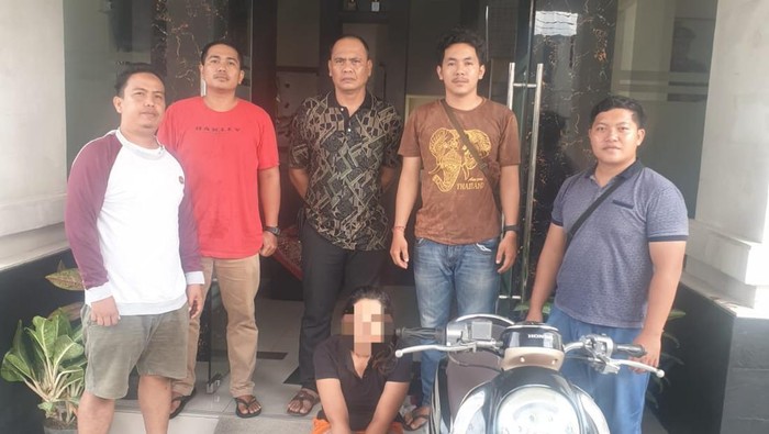 Tim Opsnal Polsek Kediri mengamankan pelaku pencurian yang terjadi di wilayah hukumnya pada Jumat (26/1/2024) sore.