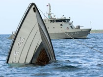 3 Kapal Ditenggelamkan untuk Rumah Biota Laut