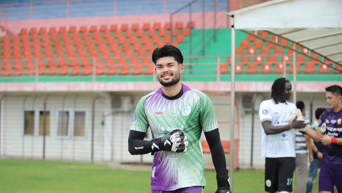 Kiper PSS Sleman, Anthony Pinthus. Foto diunggah Jumat (26/1/2024).