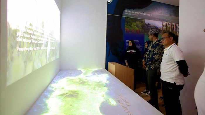 Geopark Ijen telah resmi ditetapkan sebagai UNESCO Global Geopark (UGG) atau Jaringan Geopark Dunia UNESCO. Untuk memperkuat posisi tersebut, di Banyuwangi  kini berdiri Pusat Informasi Geologi Geopark Ijen (PIGGI).