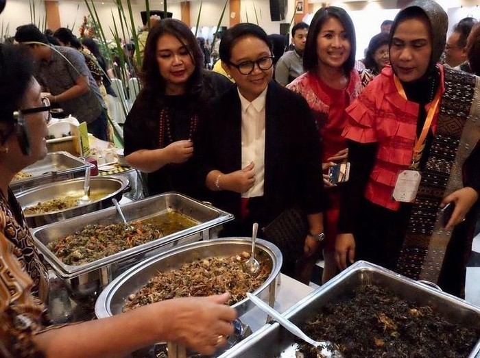 Retno Marsudi Retno Marsudi