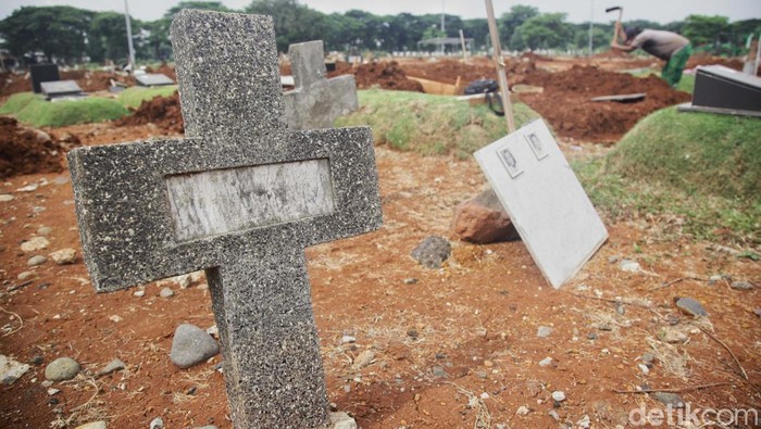 Sering Kebanjiran Makam Di Tpu Tanah Kusir Ditinggikan