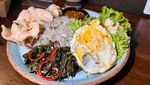 Seru! Nongkrong dan Makan Bareng The Nuruls di Kopi Bajawa Depok